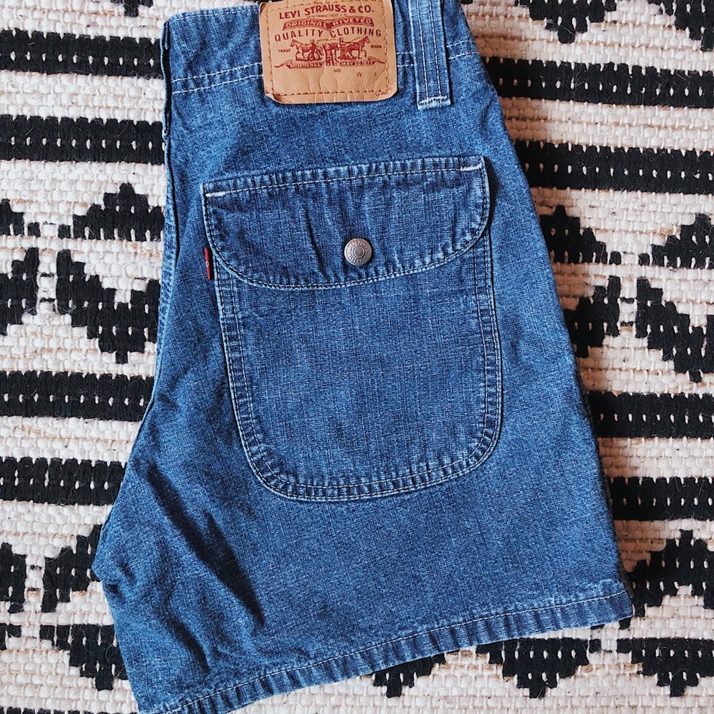Rare vintage LEVI’S denim shorts